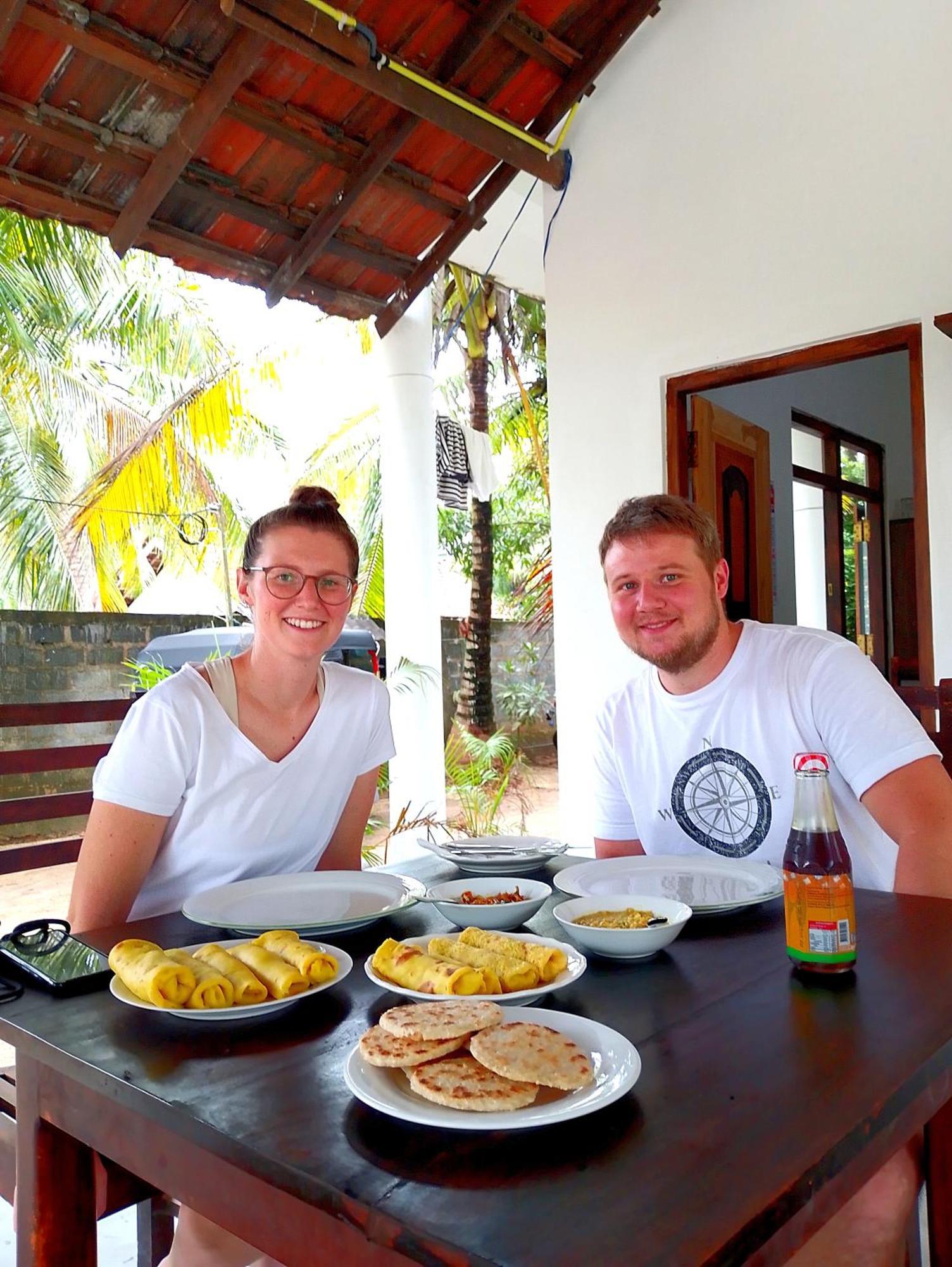 Little Sunshine Guest House & Restaurant Tangalle Exteriör bild